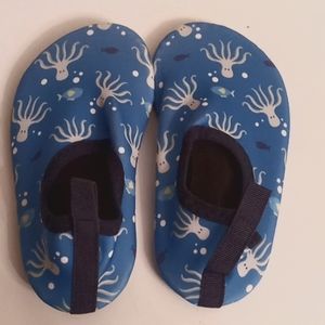 4/$25 BomKinta toddler water shoes